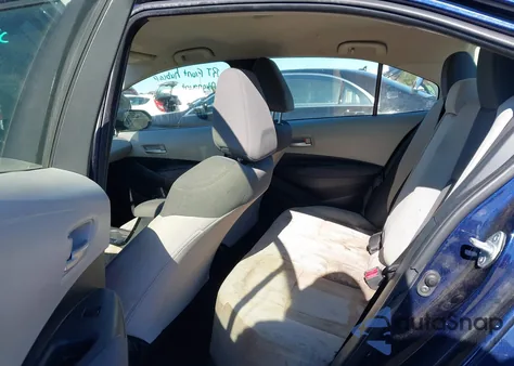 2021 Toyota Corolla Le z USA, uszkodzony, nr VIN JTDEPMAE5MJ154366